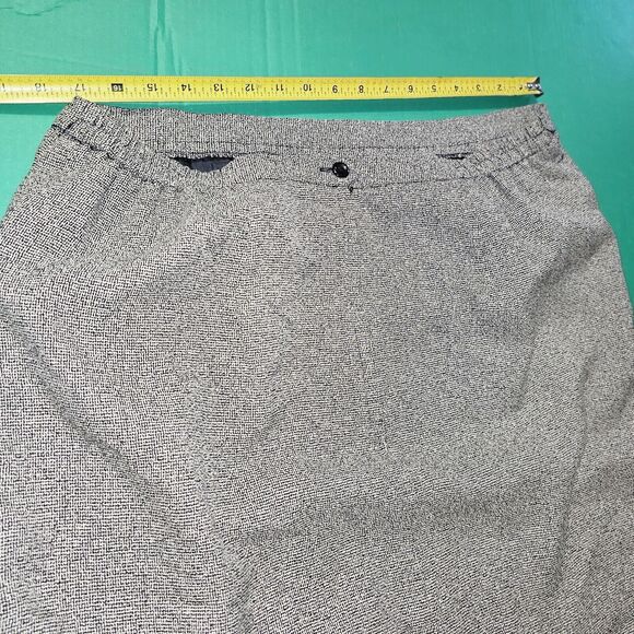 Dressbarn Gray Workwear Skirt Plus Size 20 Career Woman Sophisticated Lined Slit - Picture 5 of 7